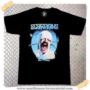 Camiseta Scorpions black out
