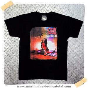 Camiseta_Ozzy-Osbourne_blizzard-of-ozz_cruz